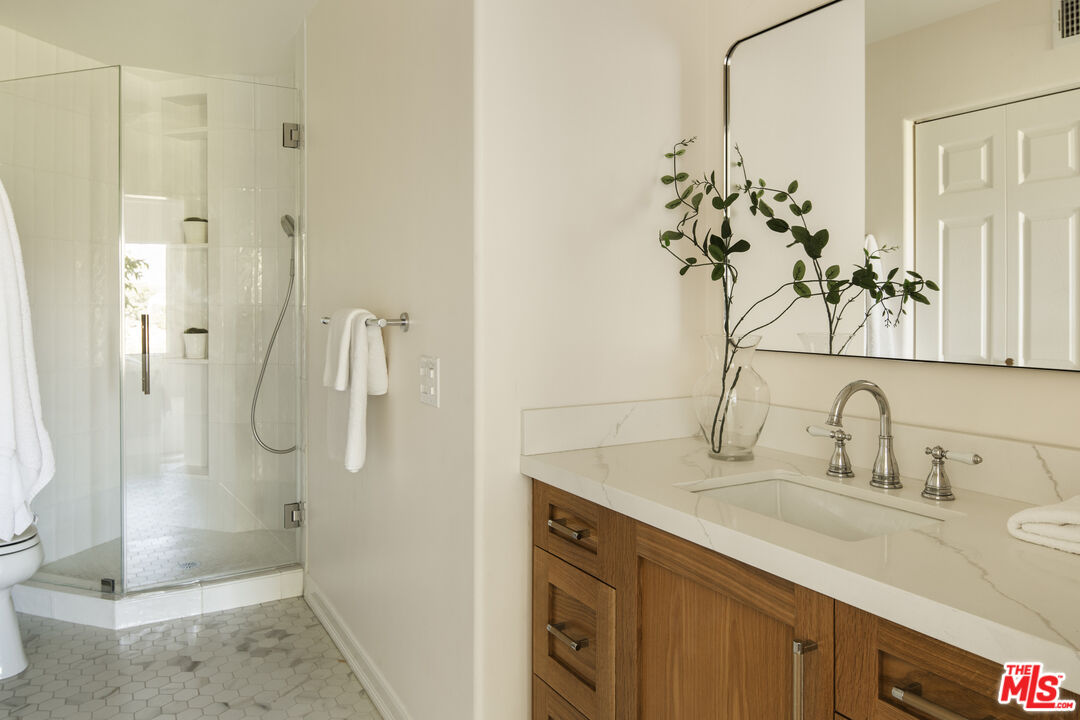 MLS #25-478069 image #33