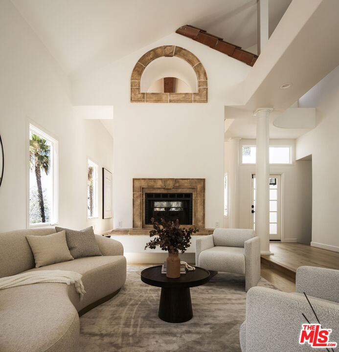 MLS #25-478069 image #8