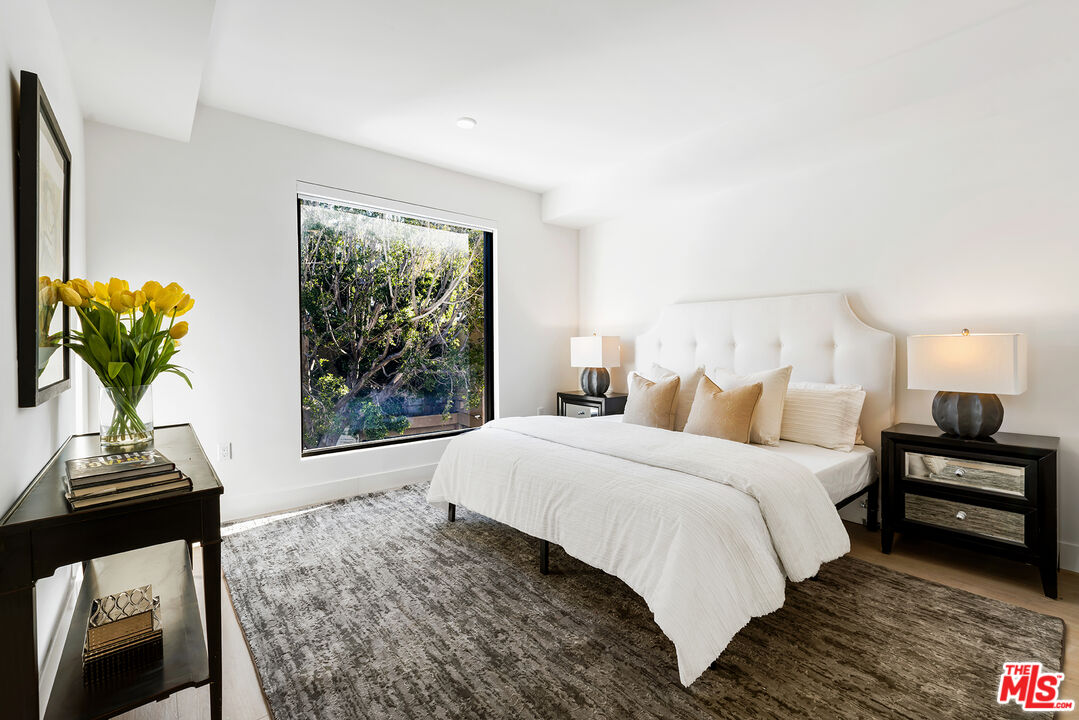 MLS #25-478155 image #17