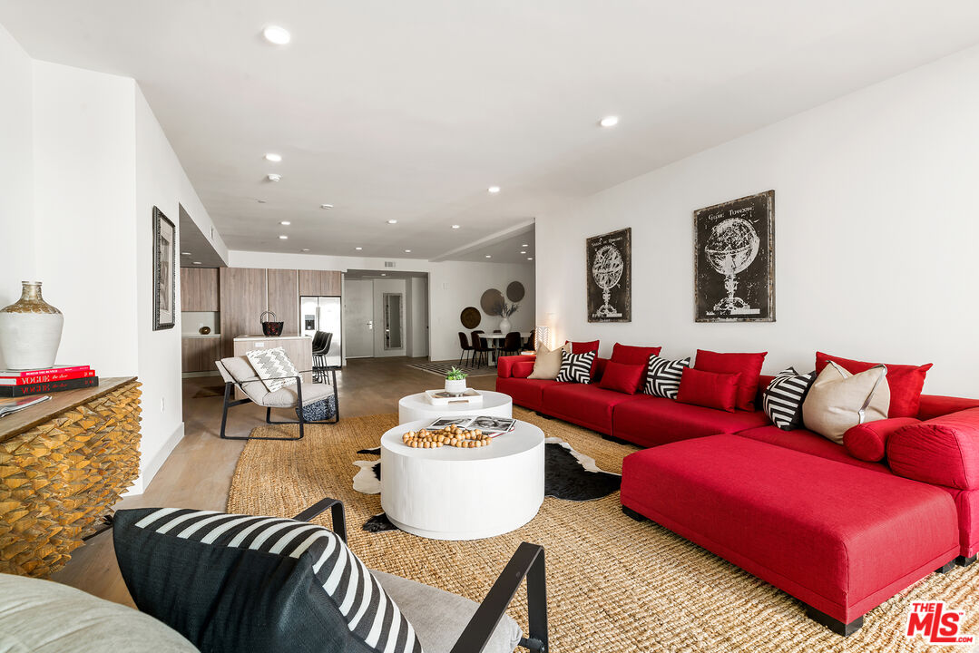 MLS #25-478155 image #5