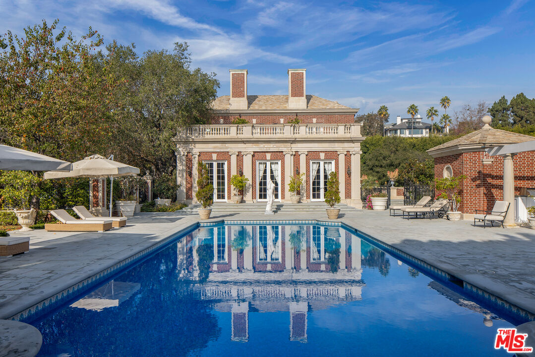 MLS #25-478441 image #17