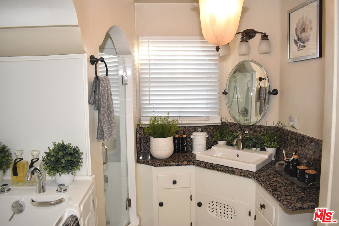 MLS #25-478707 image #5