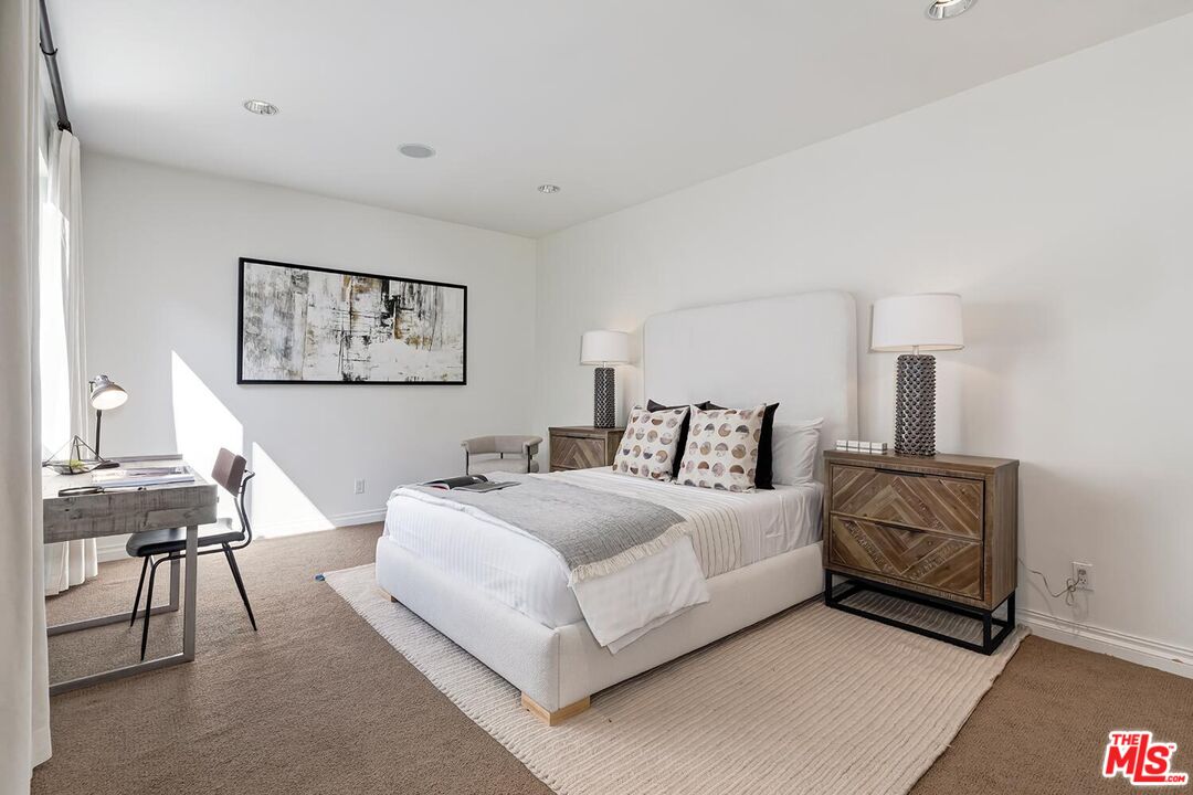 MLS #25-478821 image #11