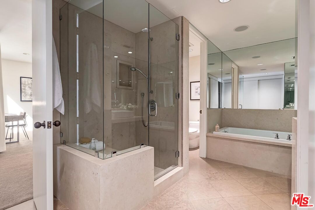 MLS #25-478821 image #13