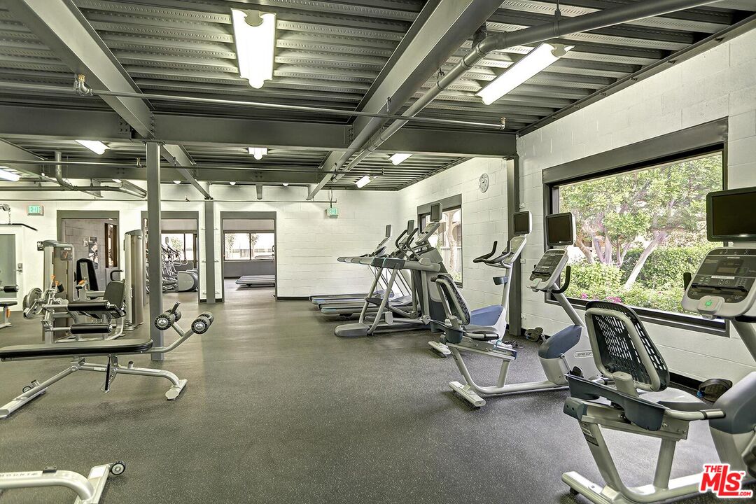 MLS #25-478821 image #17