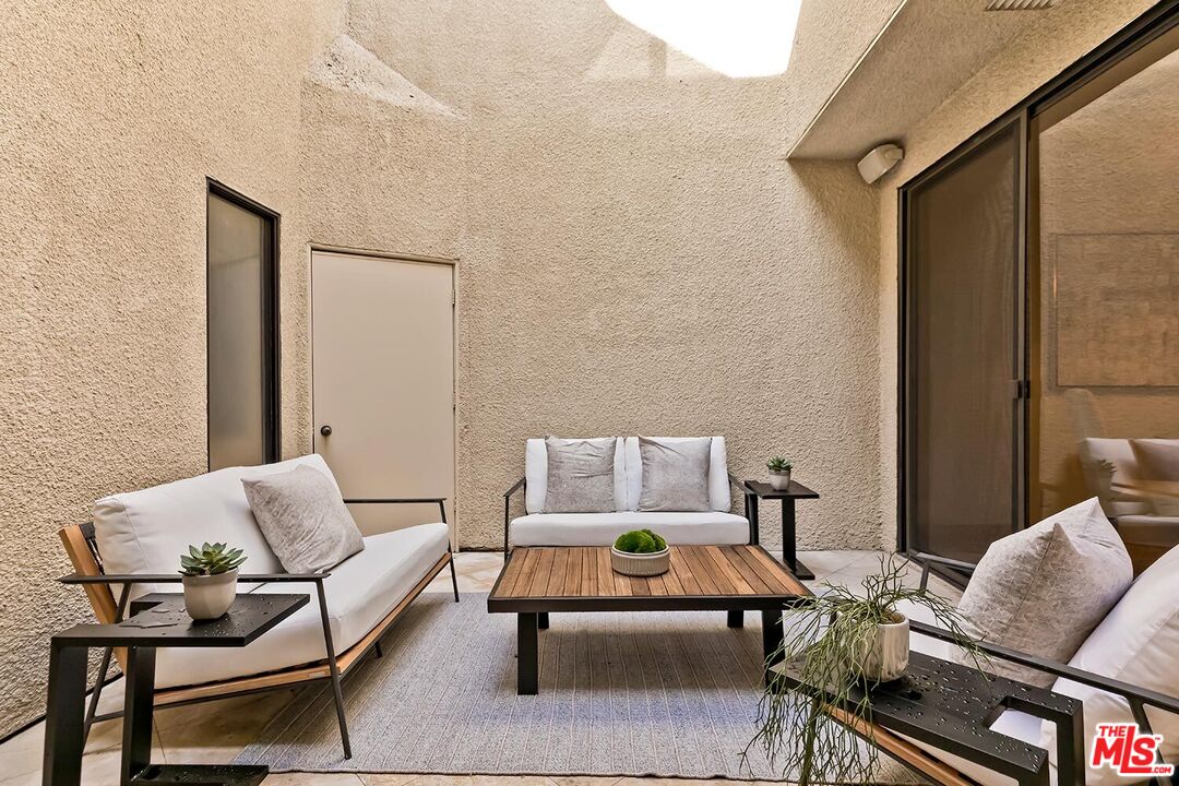 MLS #25-478821 image #7