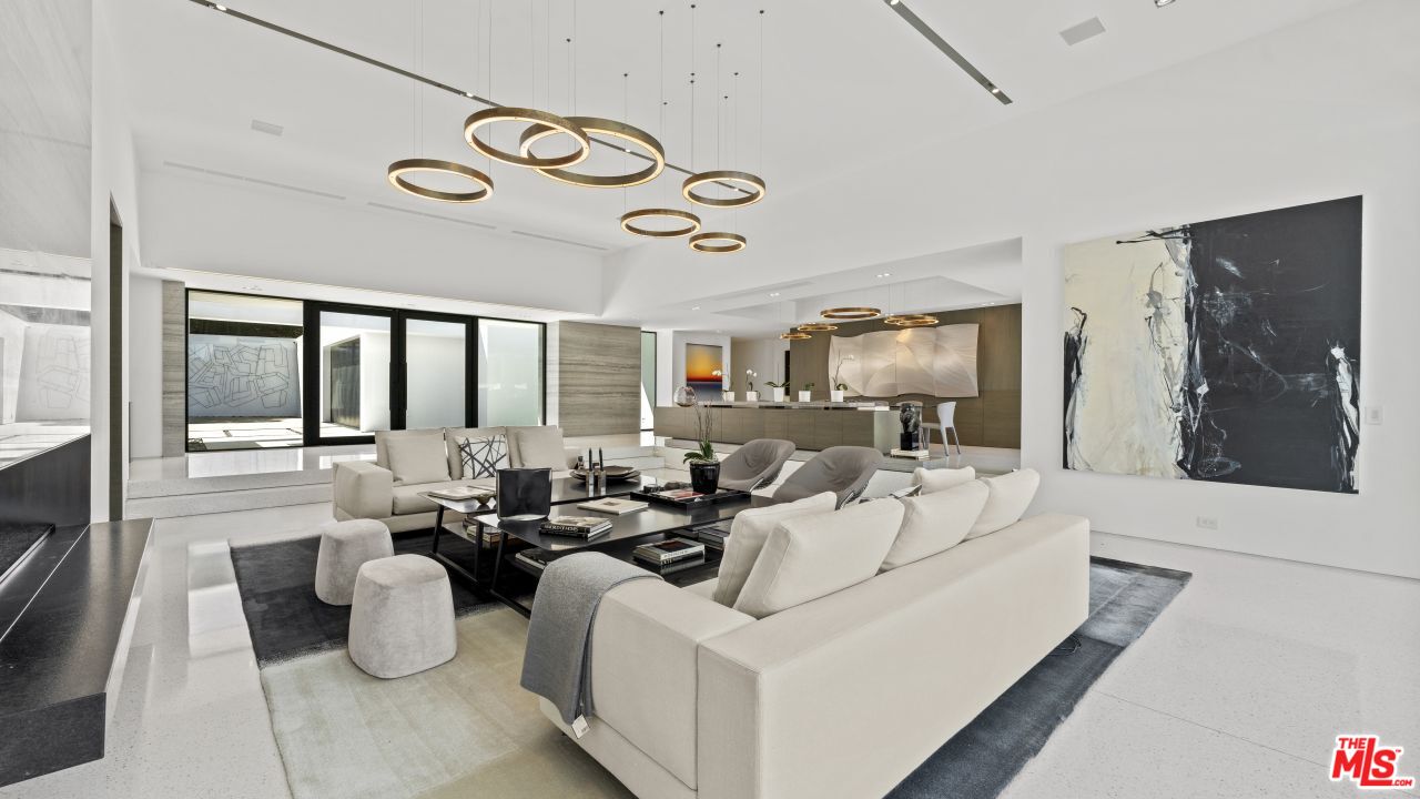 MLS #25-479313 image #12