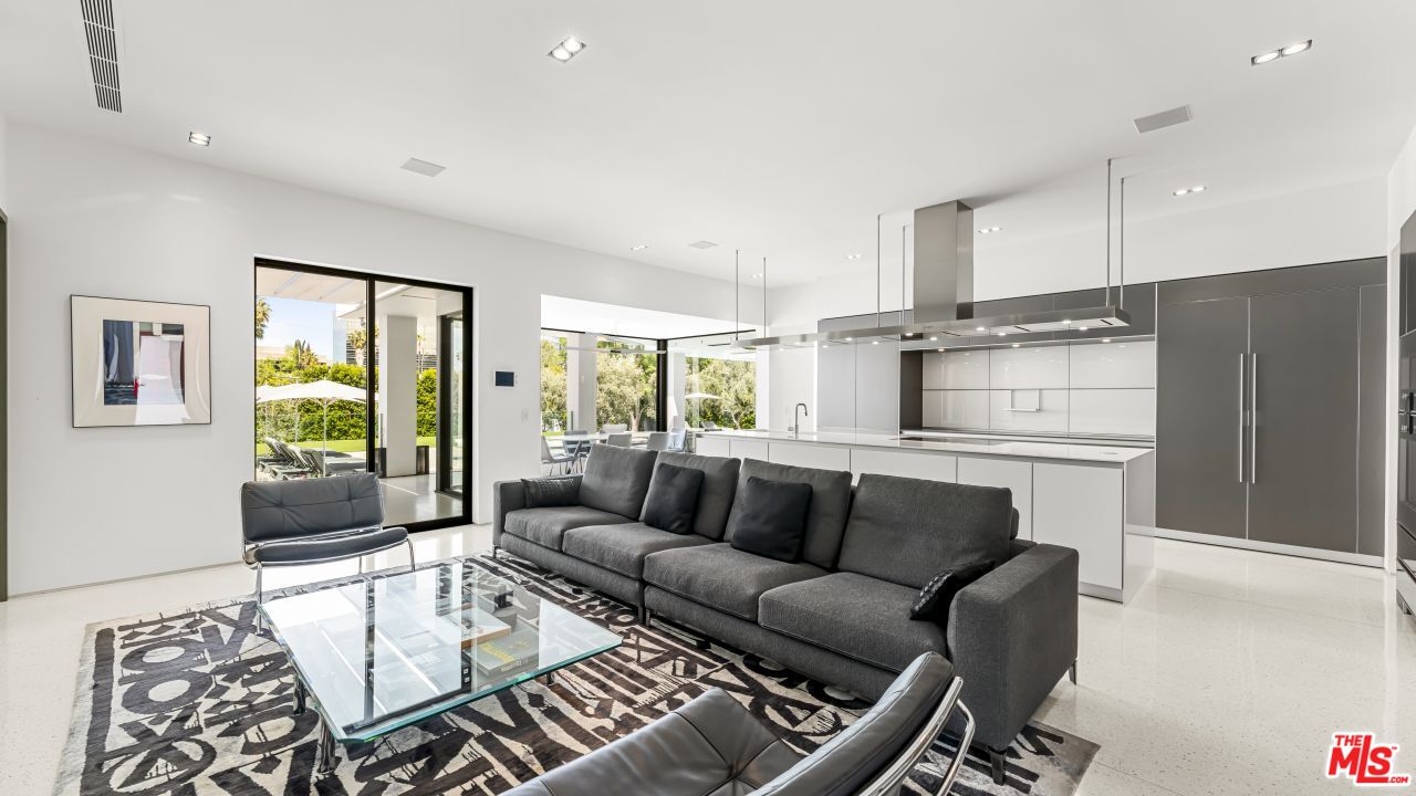 MLS #25-479313 image #16