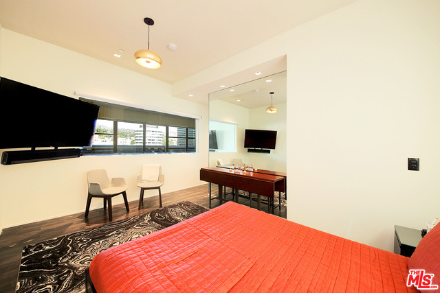 MLS #25-480369 image #23