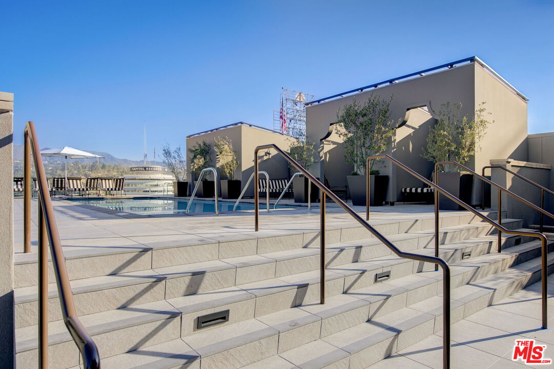 MLS #25-480369 image #32