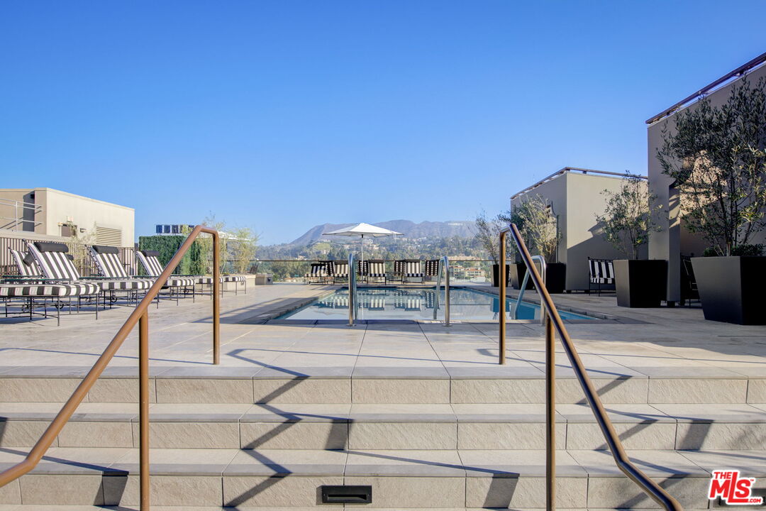 MLS #25-480369 image #33