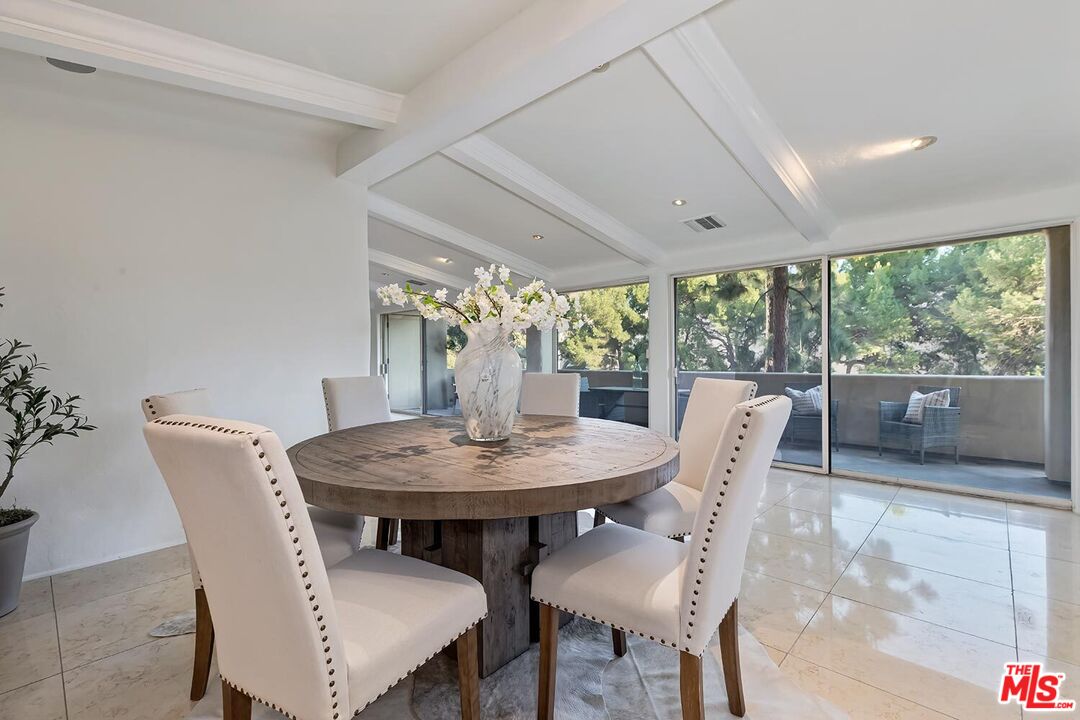 MLS #25-482035 image #14