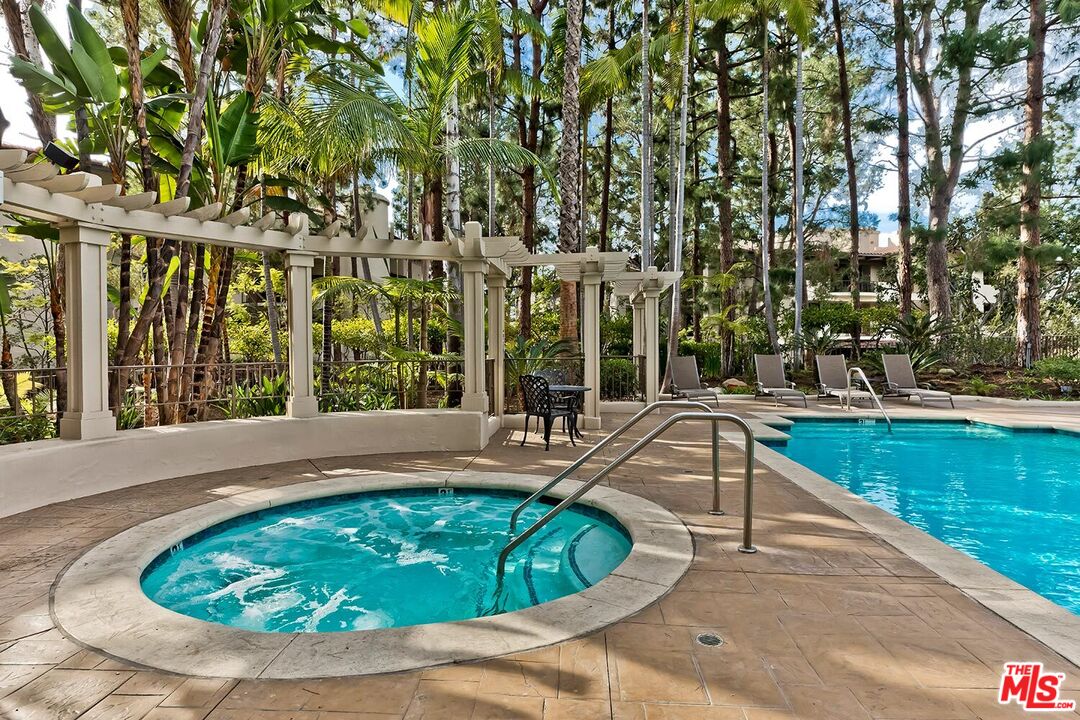 MLS #25-482035 image #30