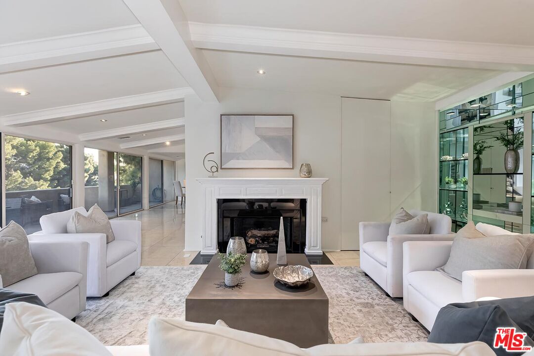 MLS #25-482035 image #0