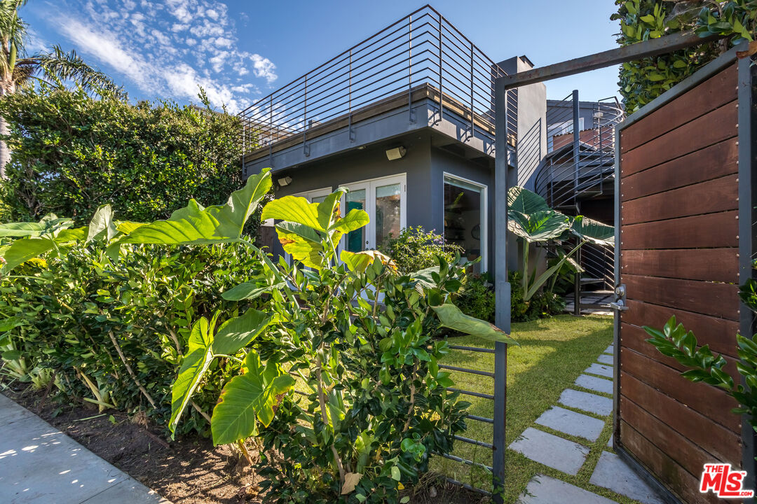 MLS #25-482509 image #59