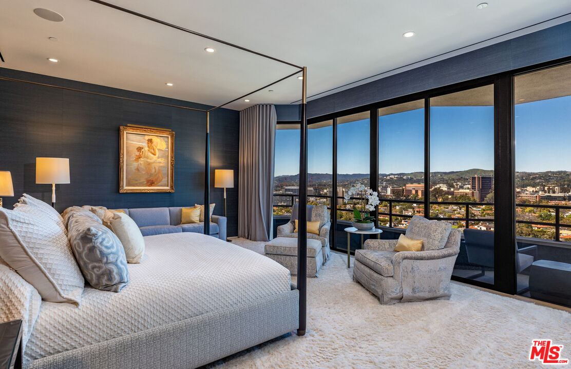 MLS #25-484447 image #22