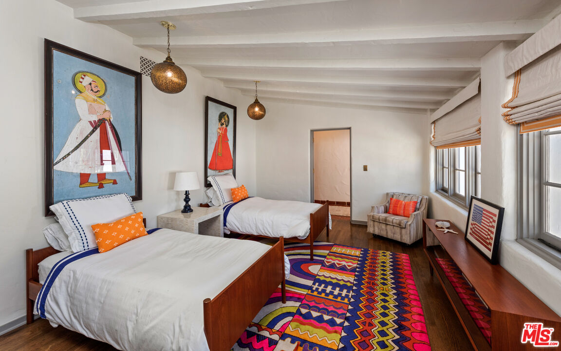 MLS #25-484957 image #31