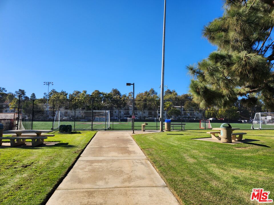 MLS #25-485413 image #33