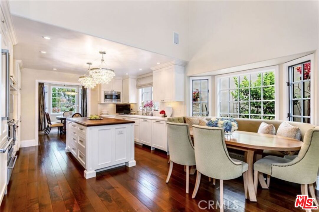 MLS #25-485413 image #8