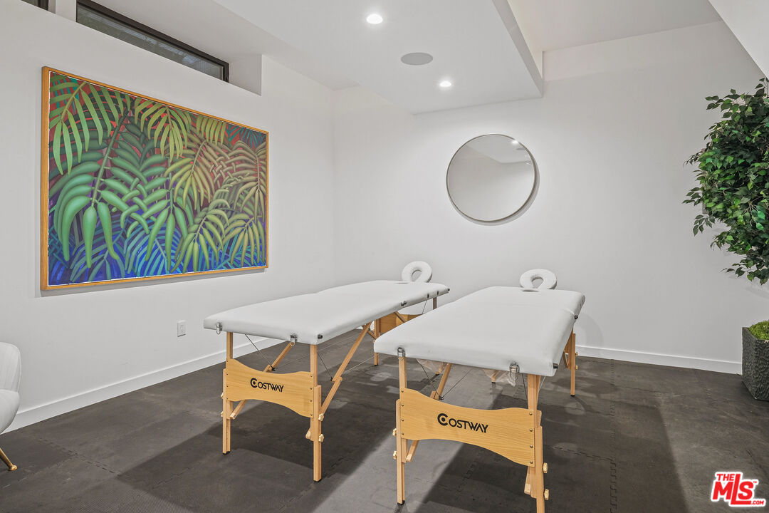 MLS #25-485467 image #39