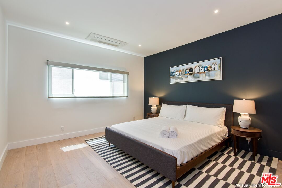 MLS #25-485837 image #0