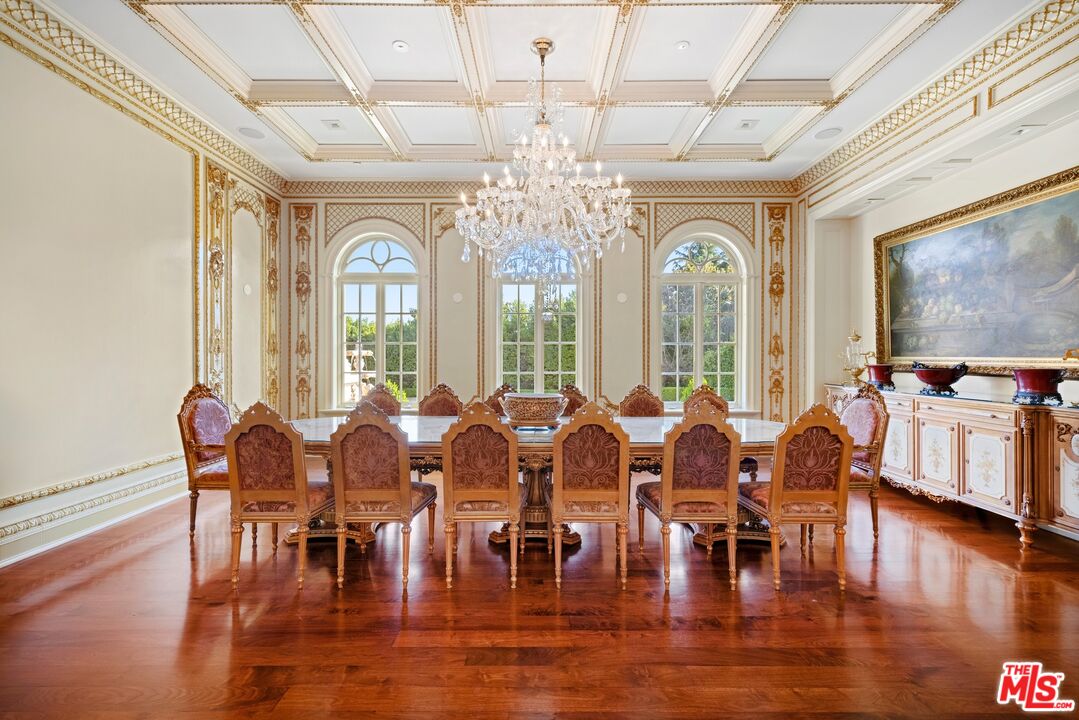 MLS #25-486213 image #12