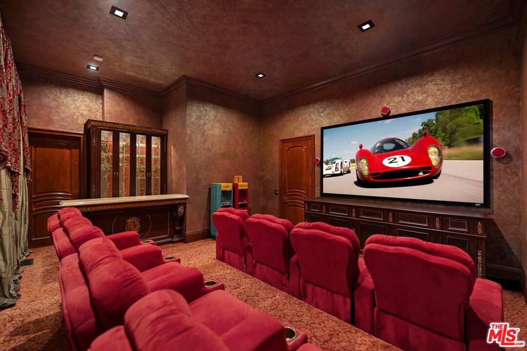 MLS #25-486213 image #15