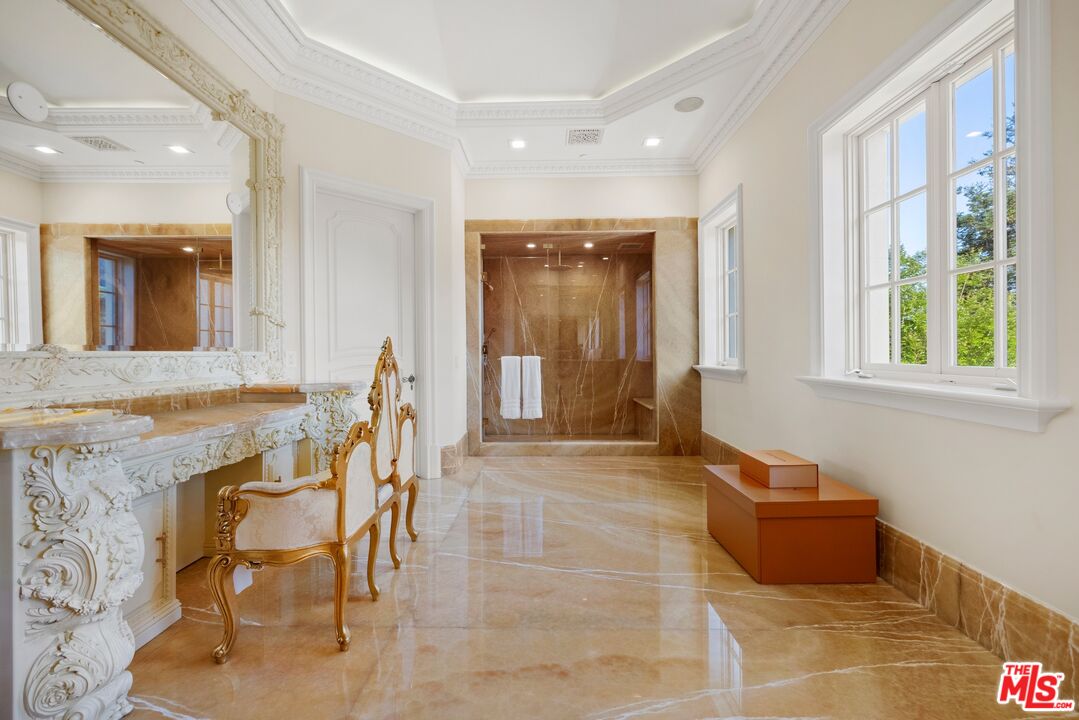 MLS #25-486213 image #19