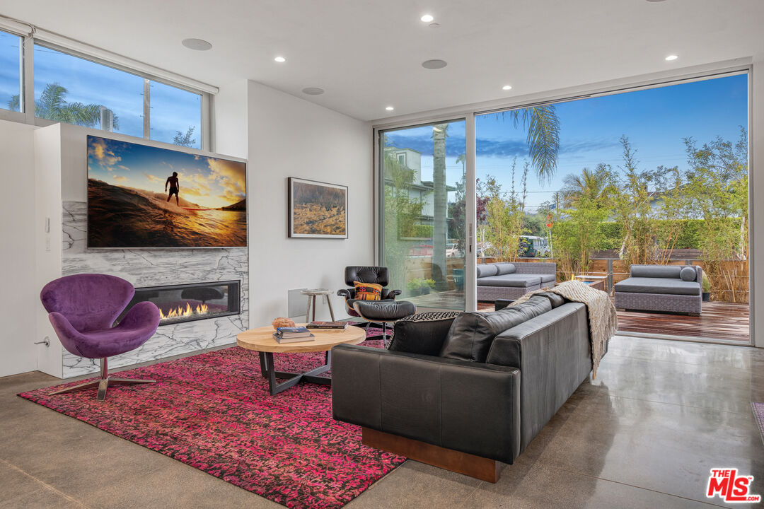 MLS #25-486273 image #4