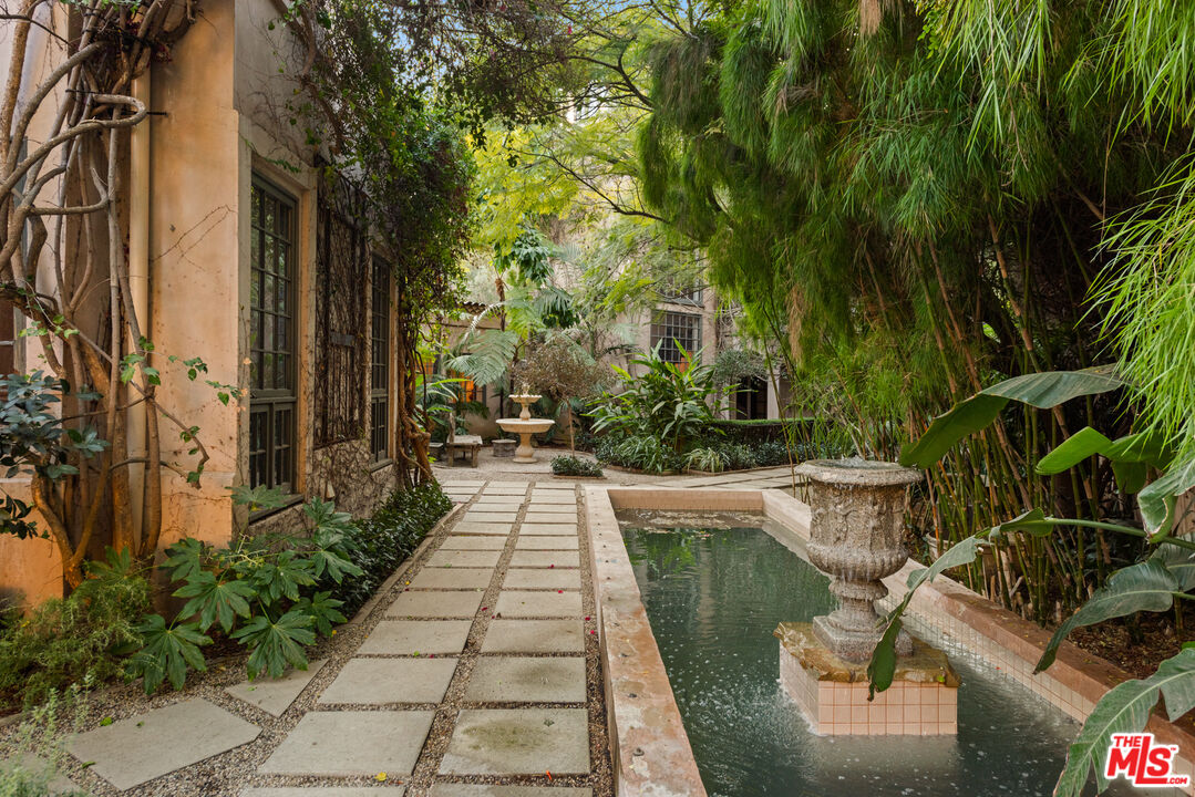 MLS #25-486291 image #19