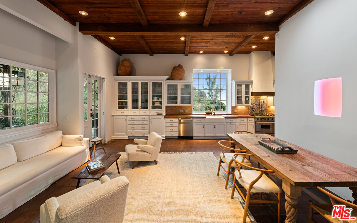 MLS #25-486291 image #3