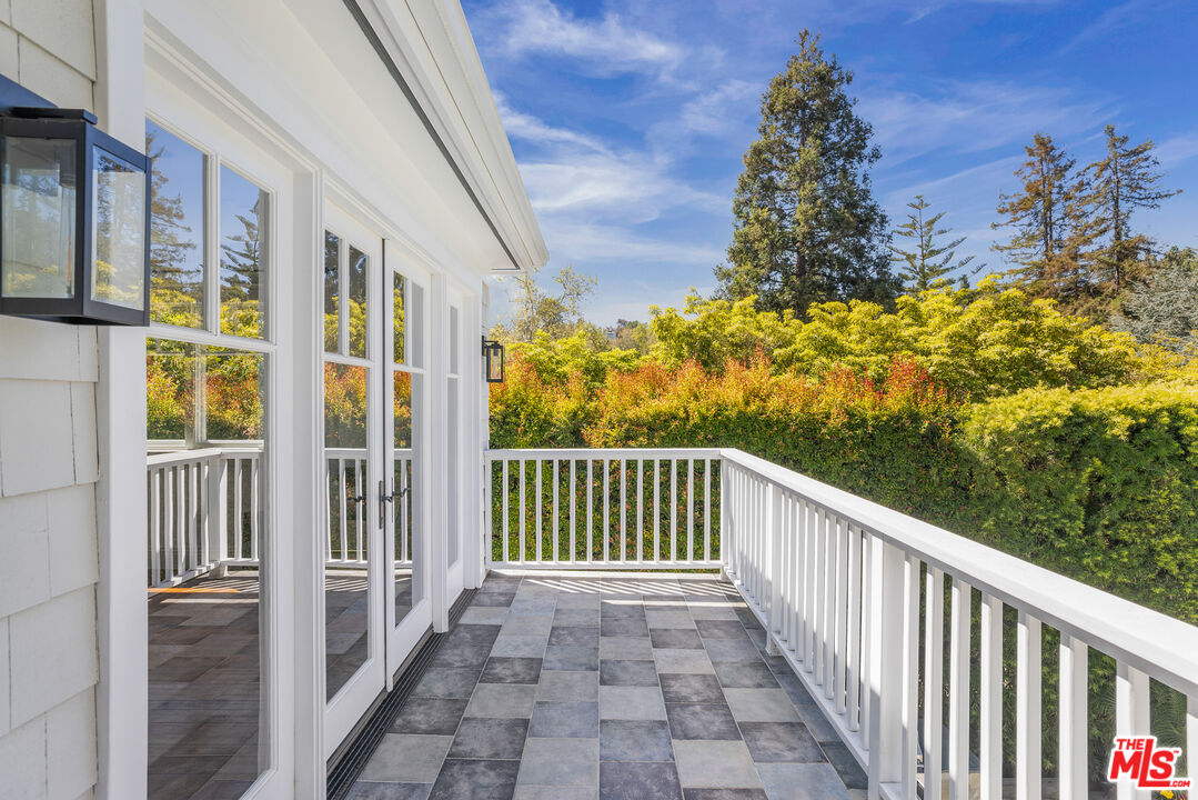 MLS #25-487333 image #18