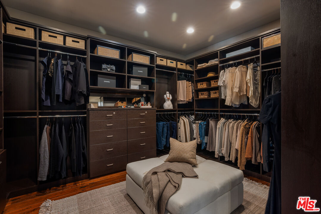 MLS #25-487333 image #21