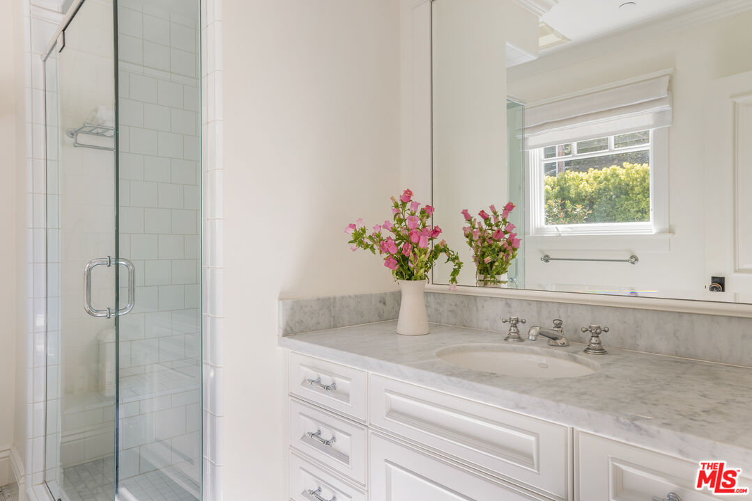 MLS #25-487333 image #27