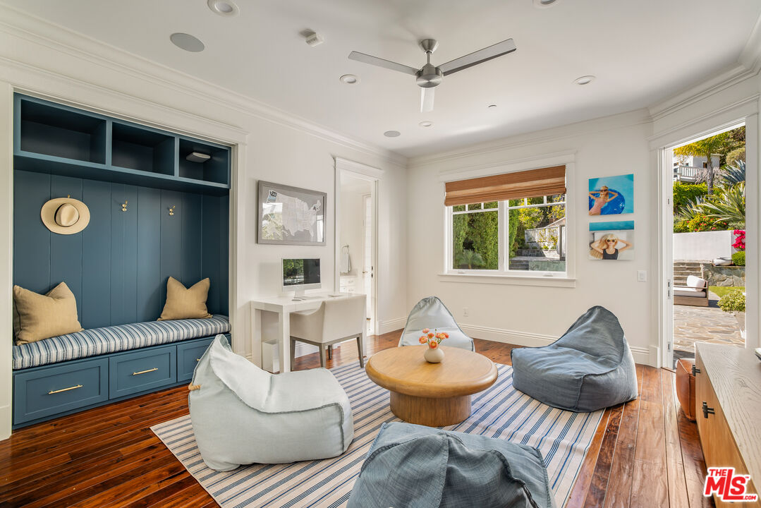 MLS #25-487333 image #31