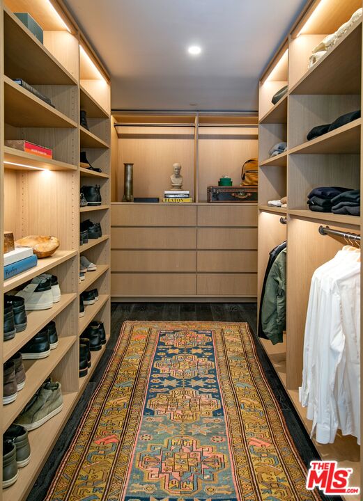 MLS #25-488247 image #13