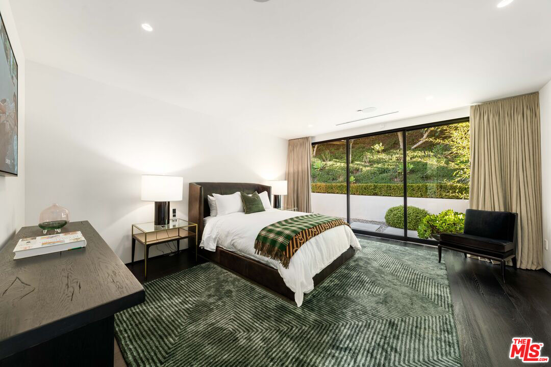 MLS #25-488247 image #19