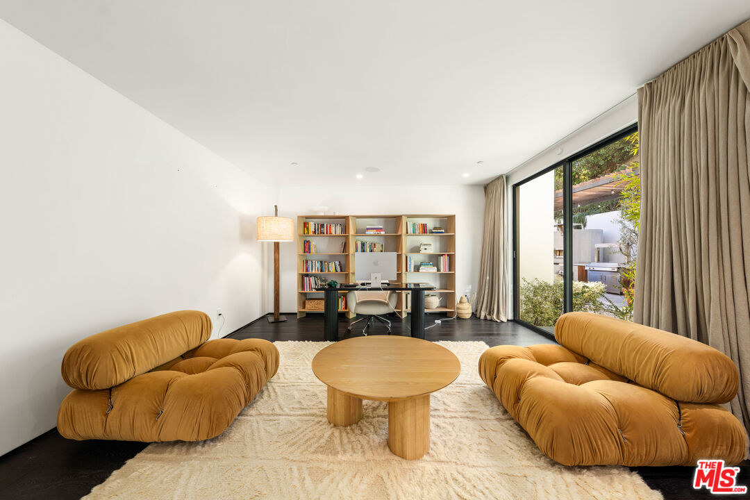 MLS #25-488247 image #21