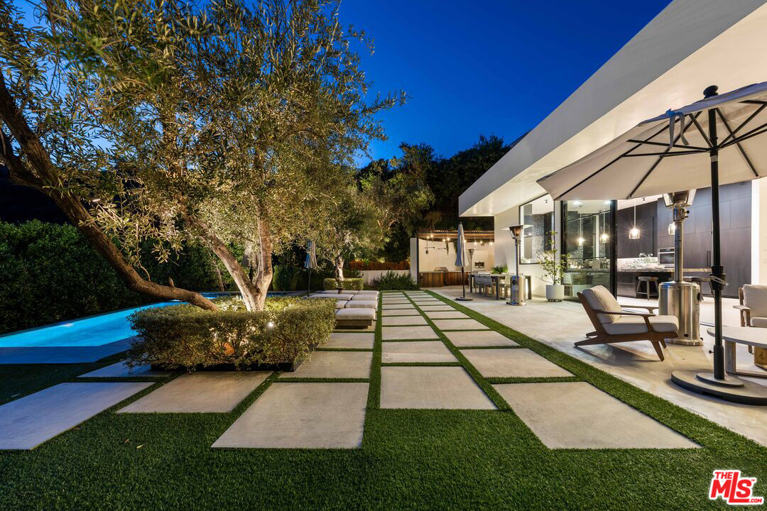 MLS #25-488247 image #24