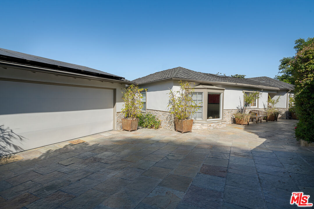 MLS #25-488381 image #6