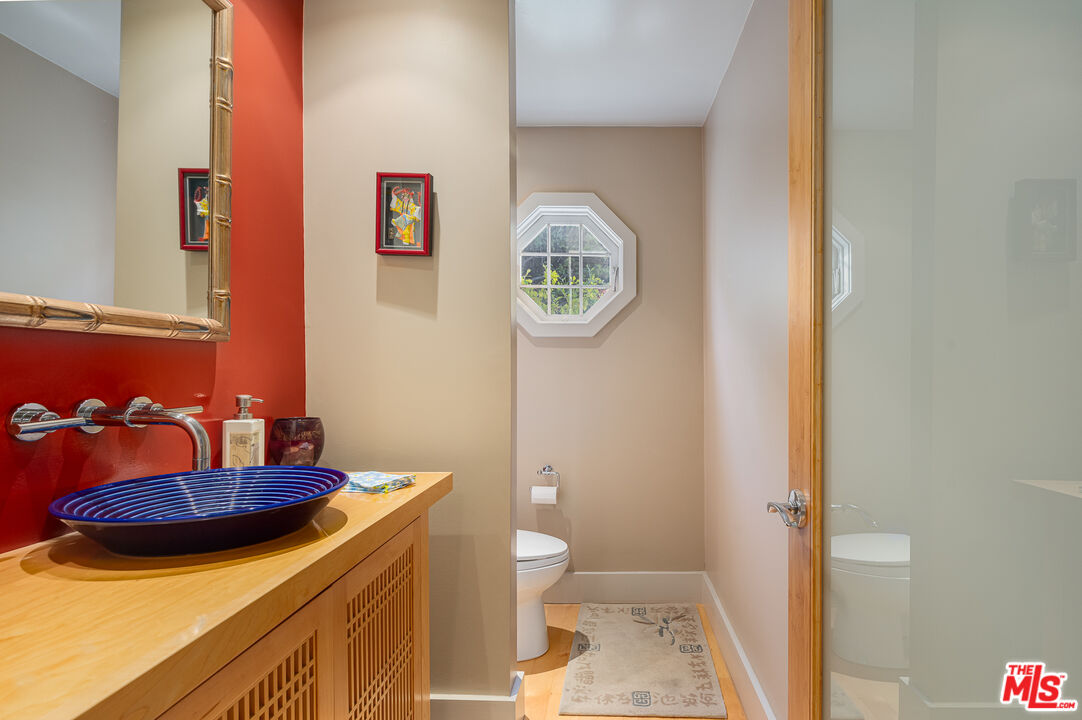 MLS #25-488381 image #7