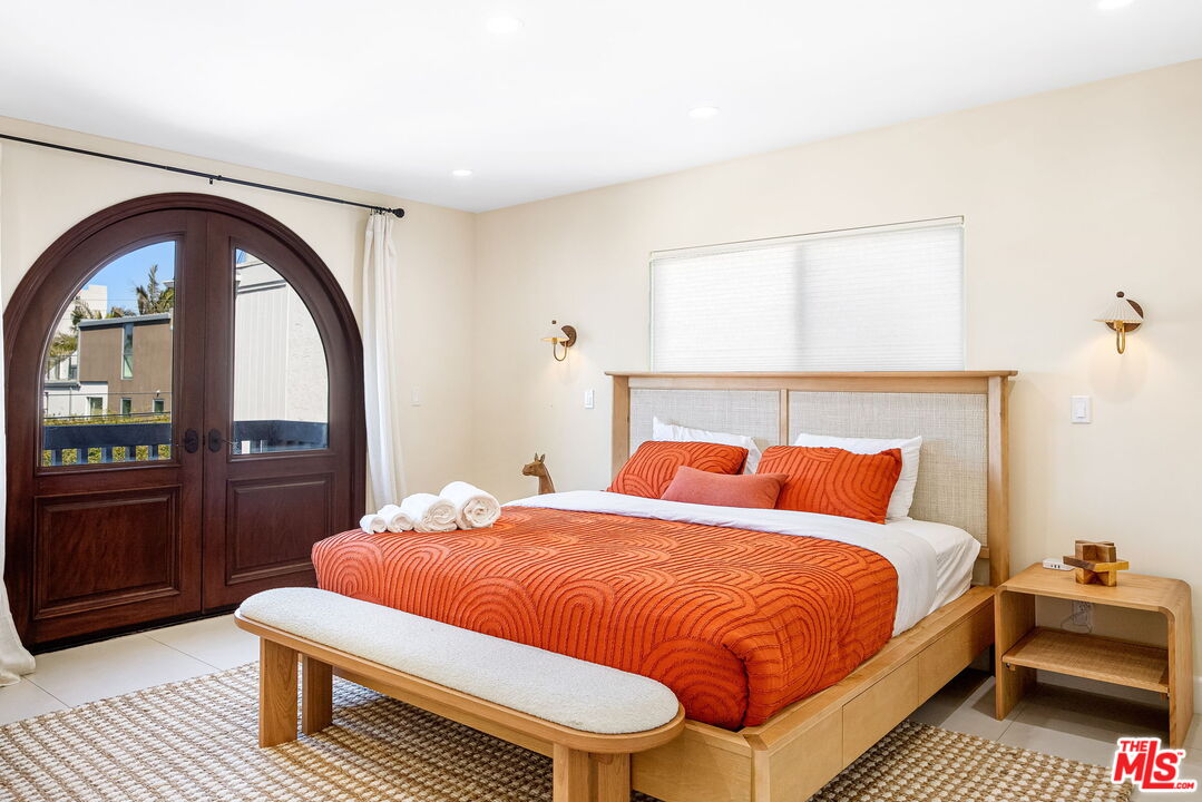 MLS #25-489153 image #17