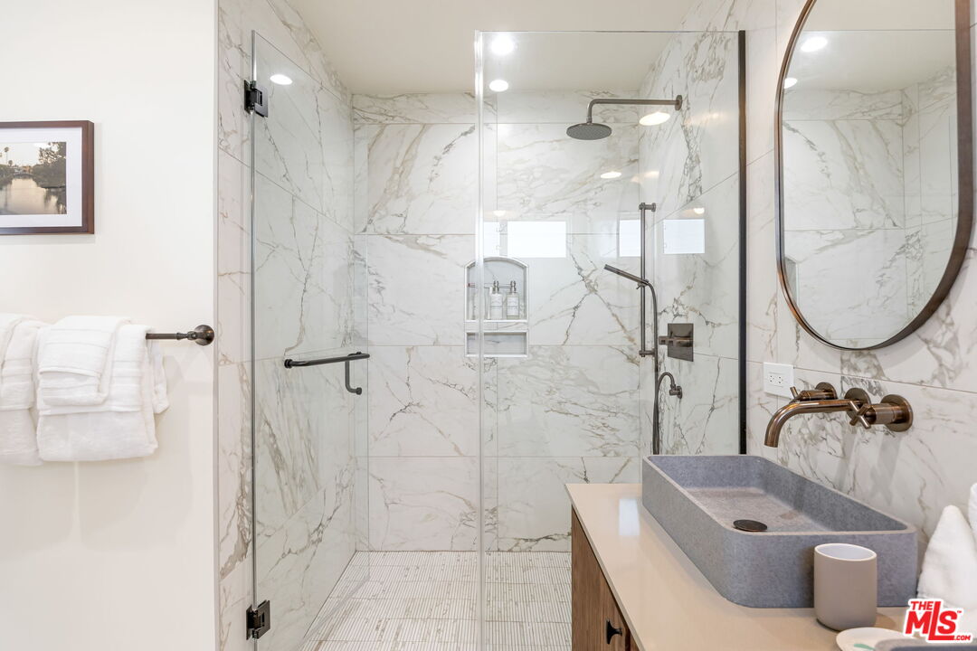 MLS #25-489153 image #21