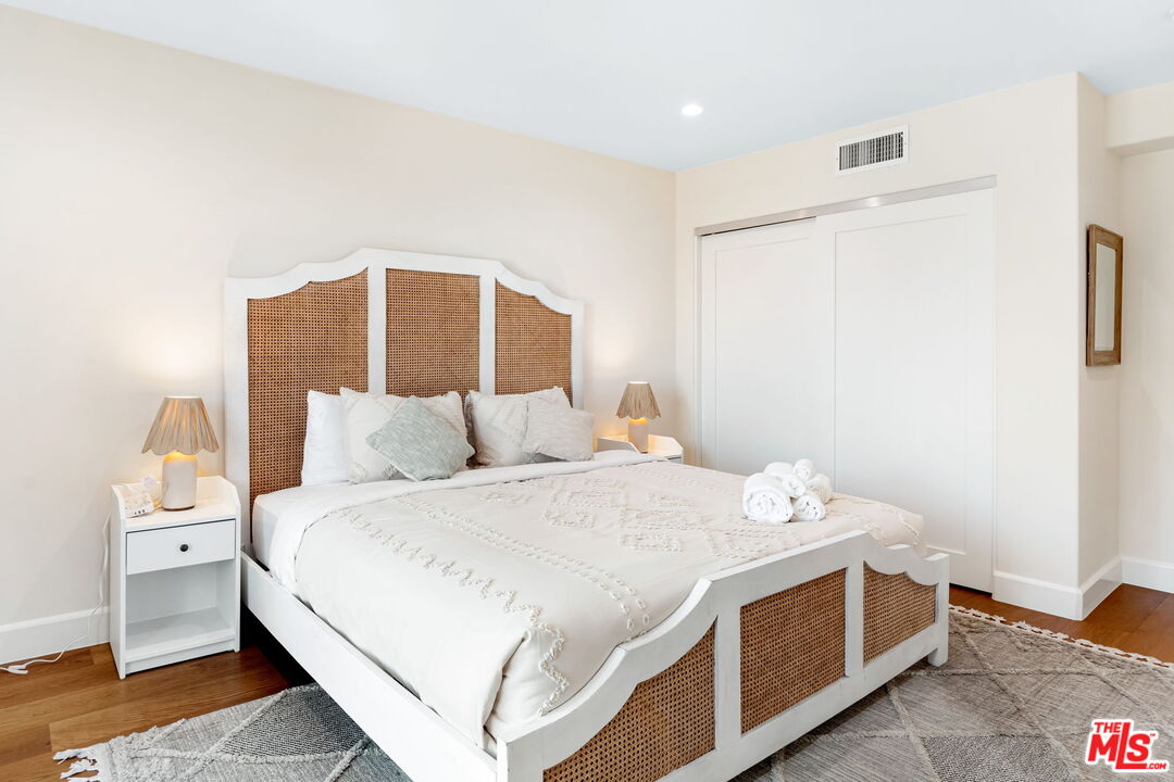 MLS #25-489153 image #26