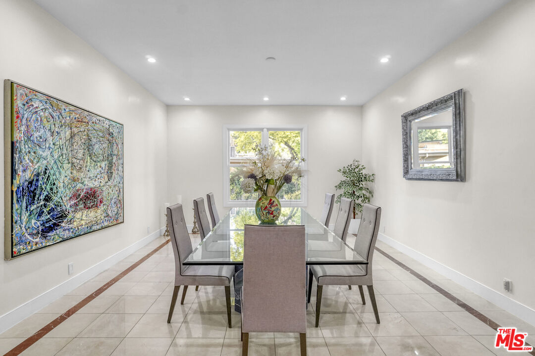 MLS #25-489527 image #14