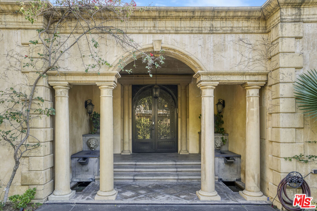 MLS #25-489527 image #3