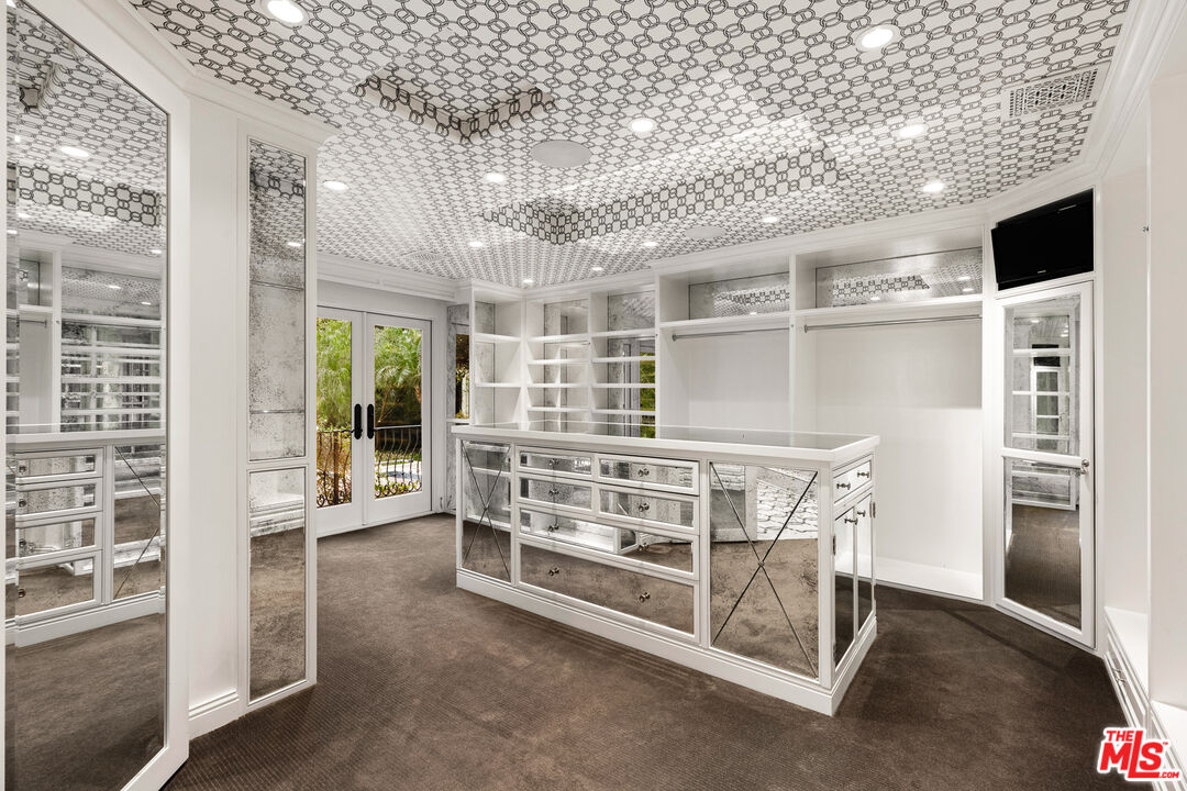 MLS #25-490157 image #29