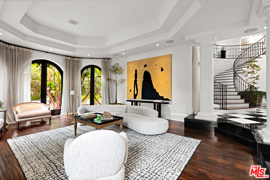 MLS #25-490157 image #3