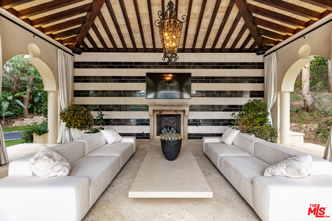 MLS #25-490157 image #46