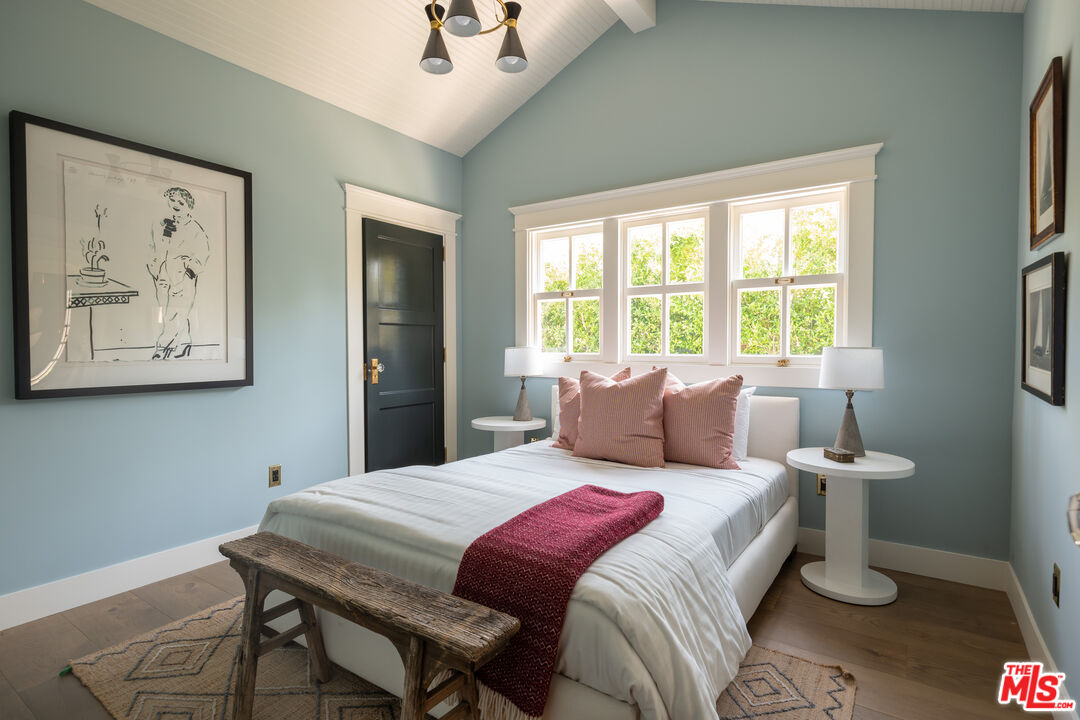 MLS #25490729 image #21